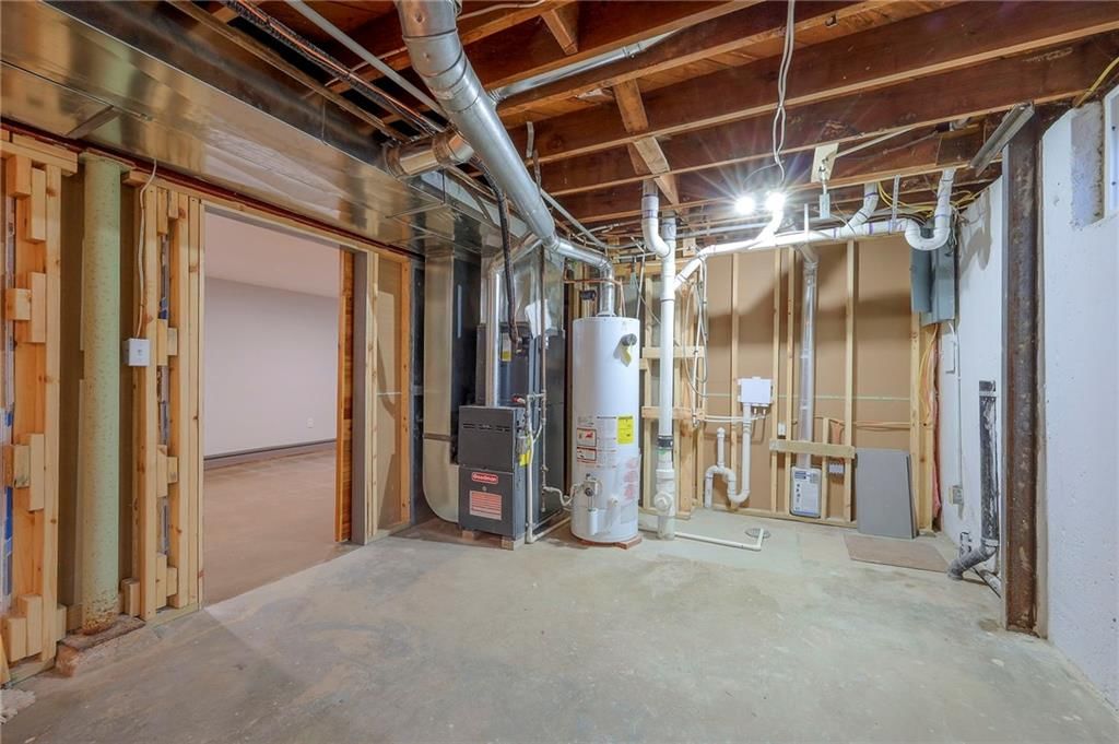8812 W 82nd Street — photo 31