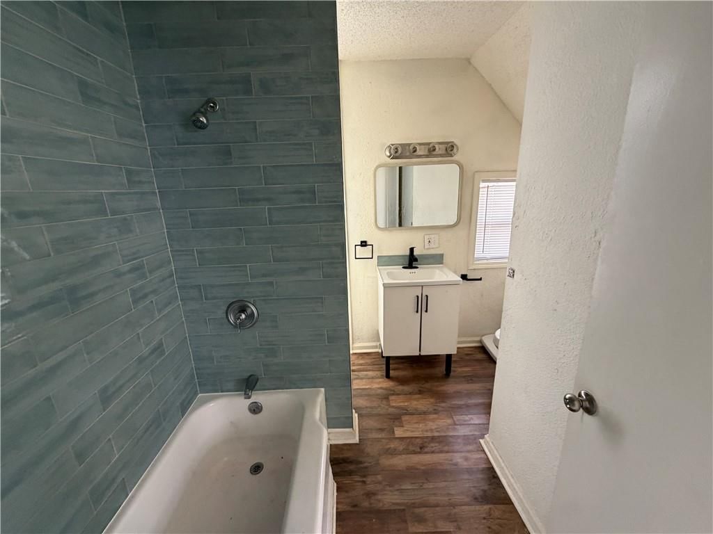 2611 Garfield Avenue — photo 14