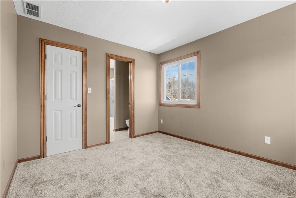 33604 E Stringtown Road — photo 35