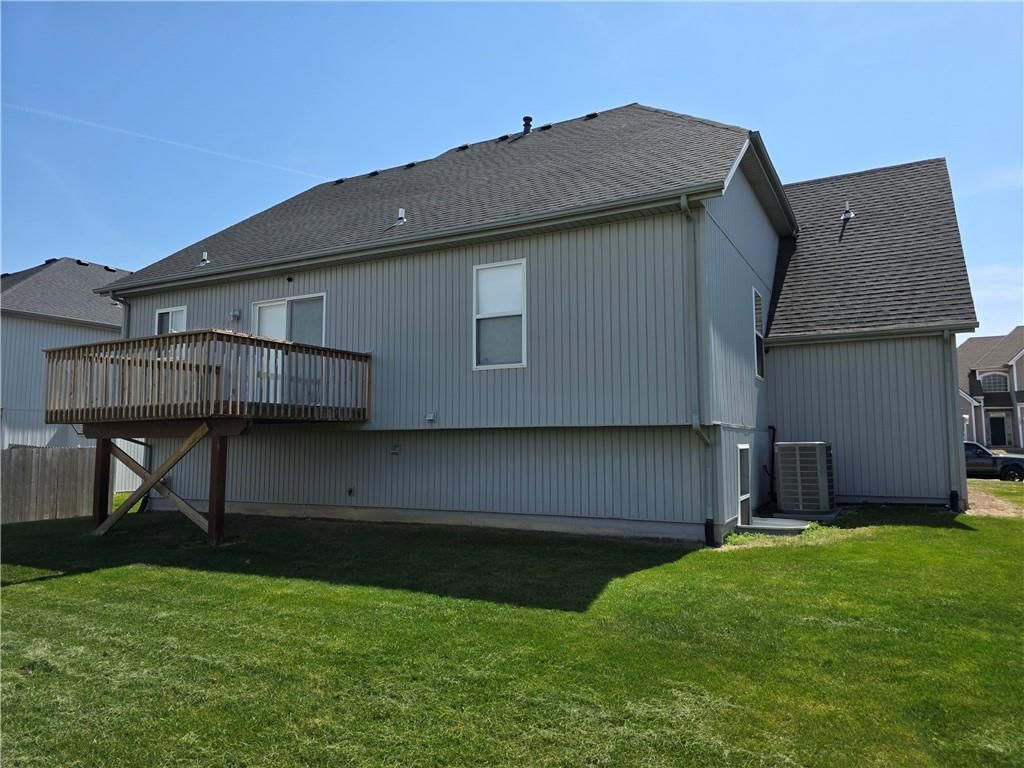 1100 Hampton Drive — photo 22