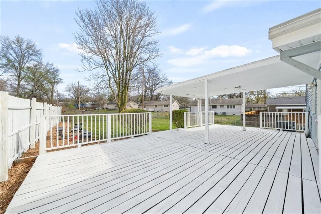 8106 Elizabeth Avenue — photo 21