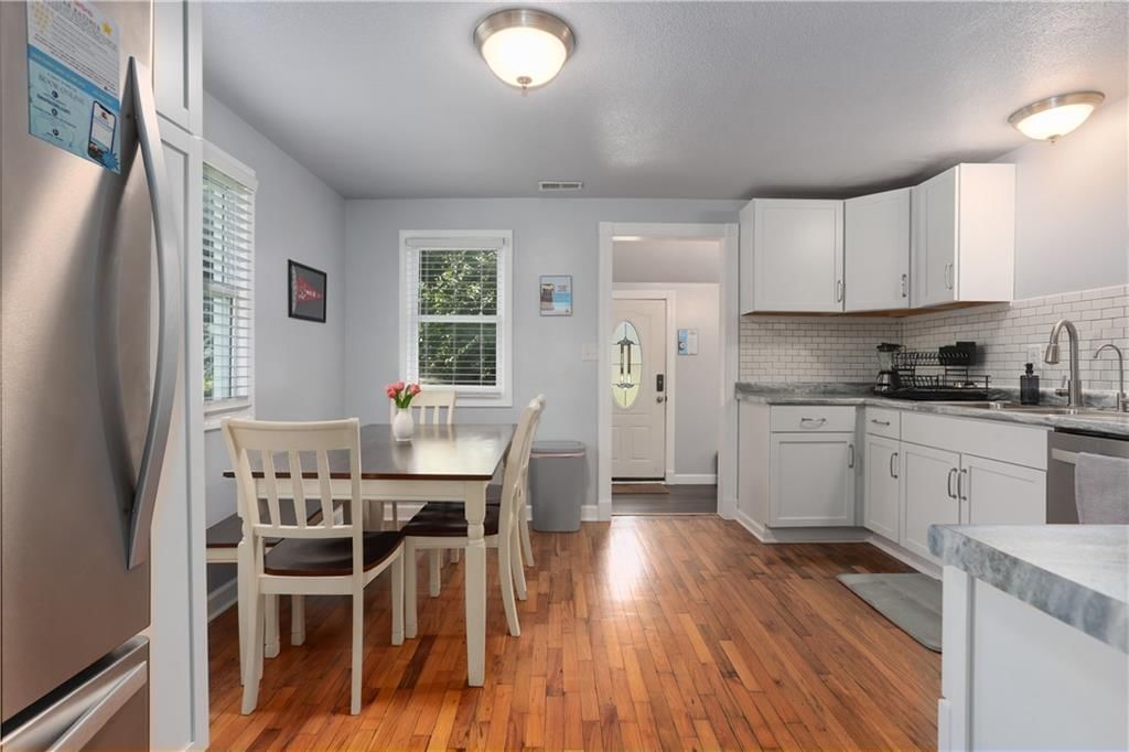214 Ming Street — photo 10