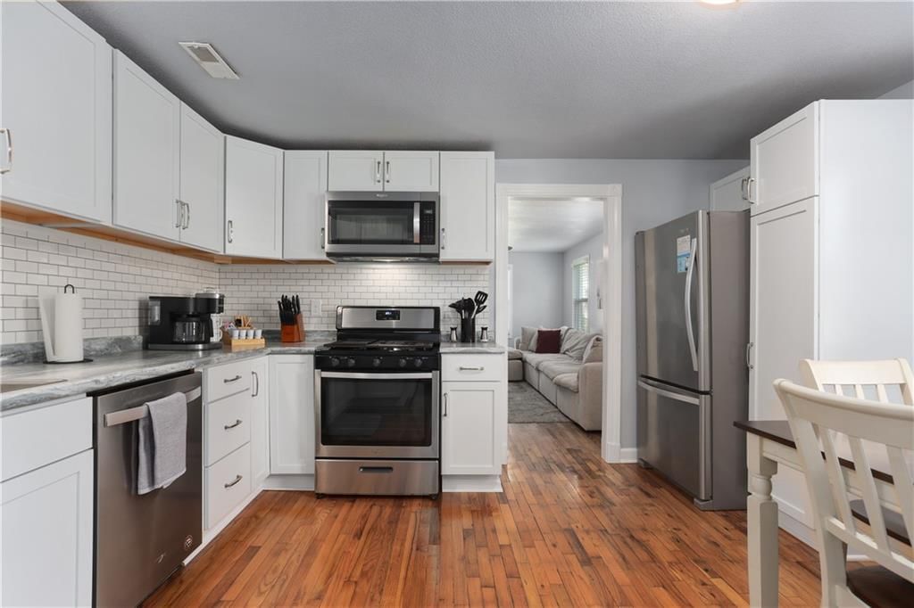 214 Ming Street — photo 13