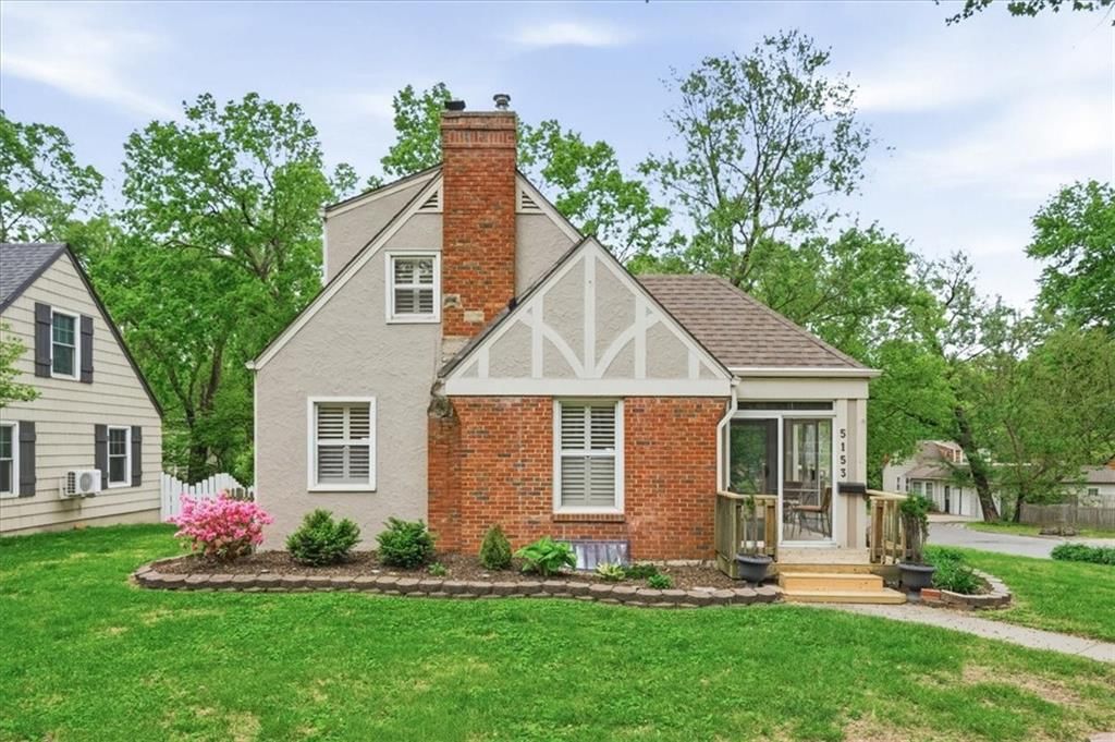 5153 Nall Avenue, Roeland Park, KS
