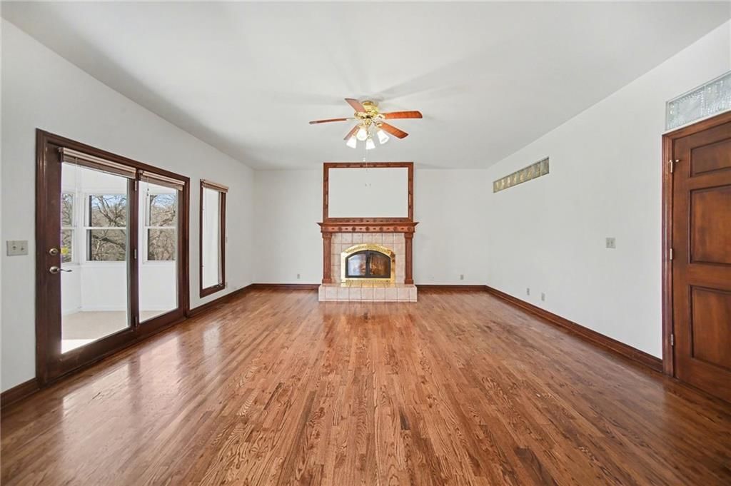 1619 E Sunrise Drive — photo 8