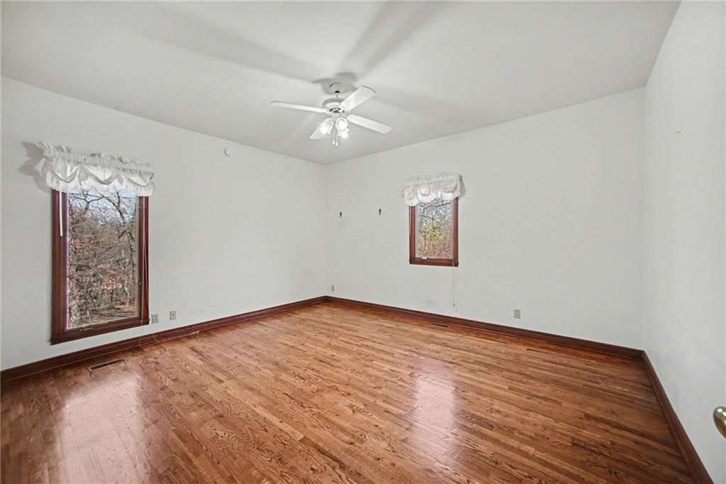 1619 E Sunrise Drive — photo 20