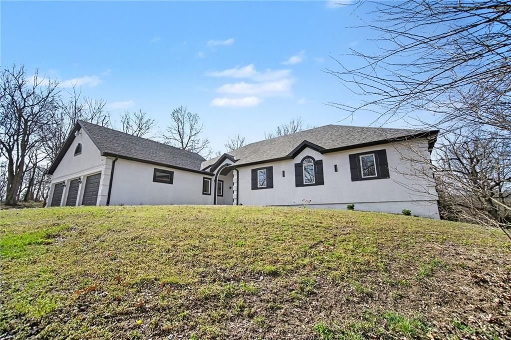 1619 E Sunrise Drive — photo 29
