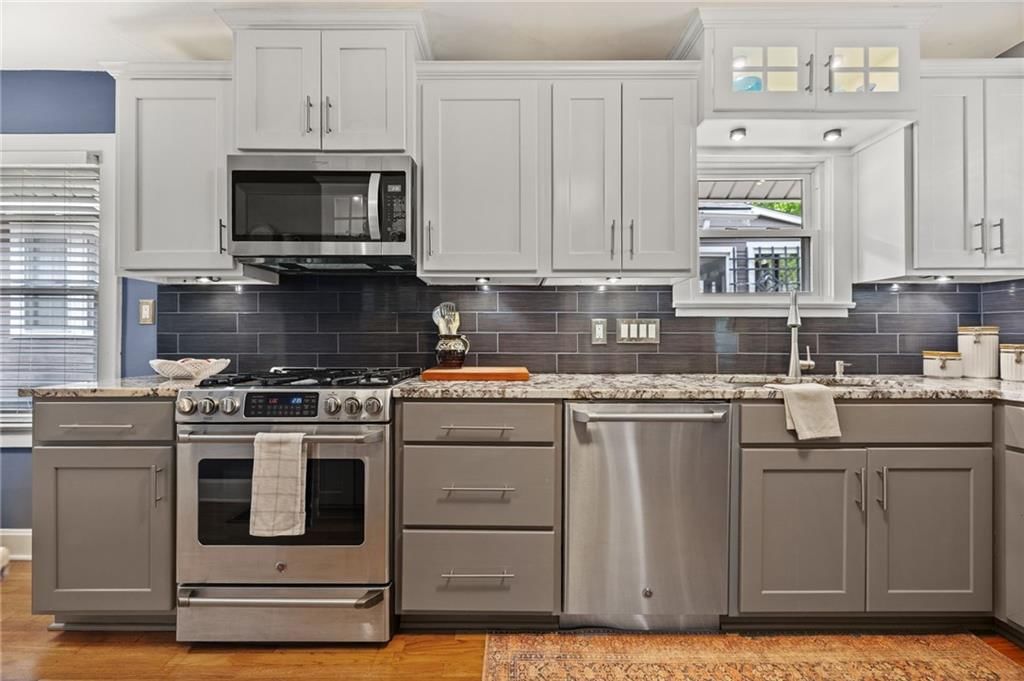 27 W 74th Street — photo 13
