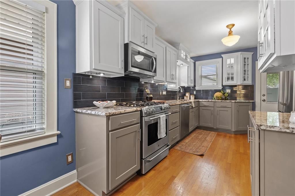 27 W 74th Street — photo 17