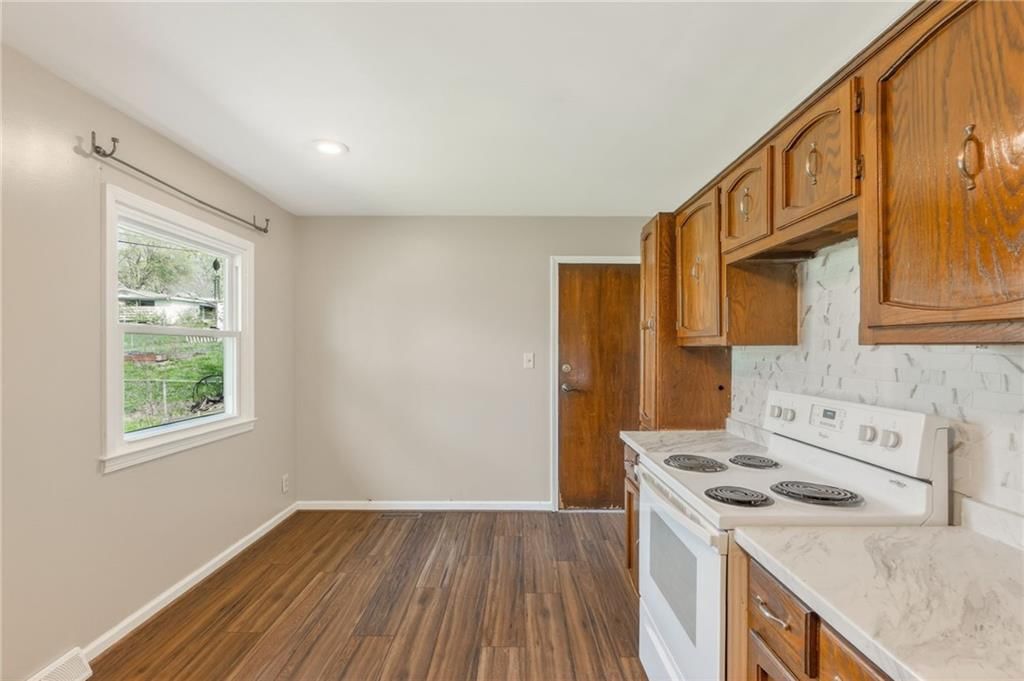 822 Sherrill Avenue — photo 14