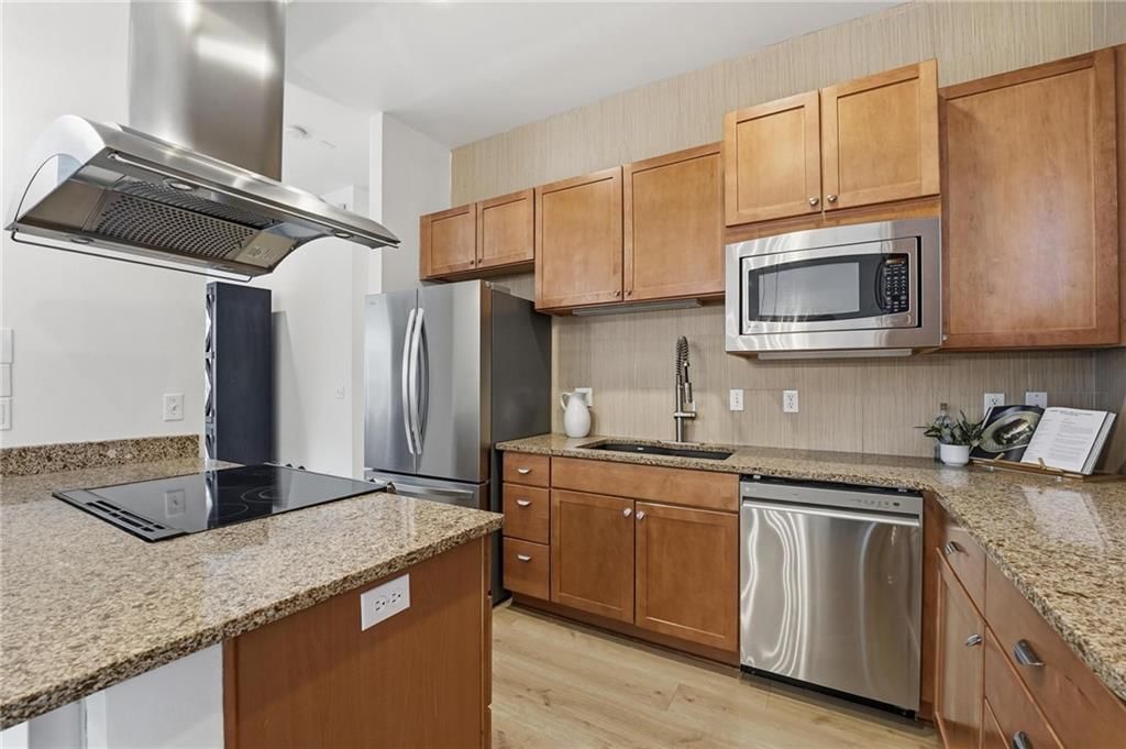 4547 Washington Street — photo 19
