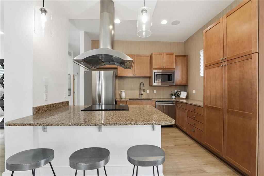 4547 Washington Street — photo 20