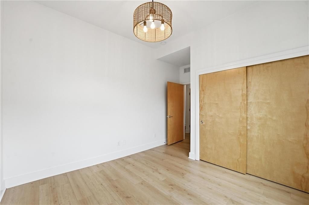 4547 Washington Street — photo 26