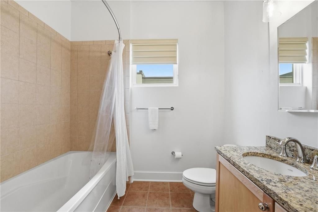 4547 Washington Street — photo 28