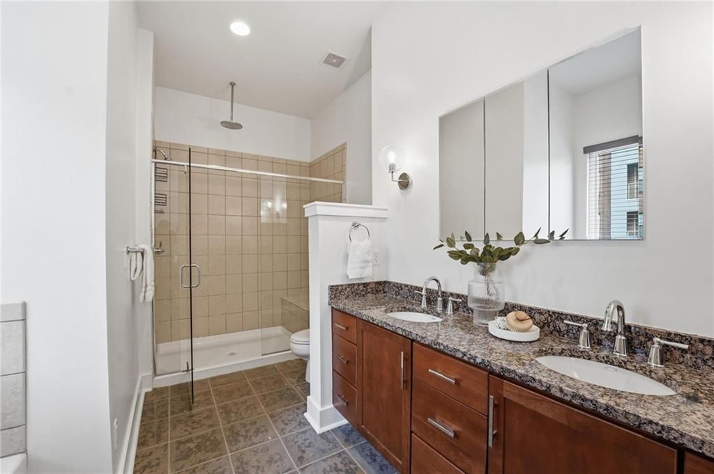 4547 Washington Street — photo 34