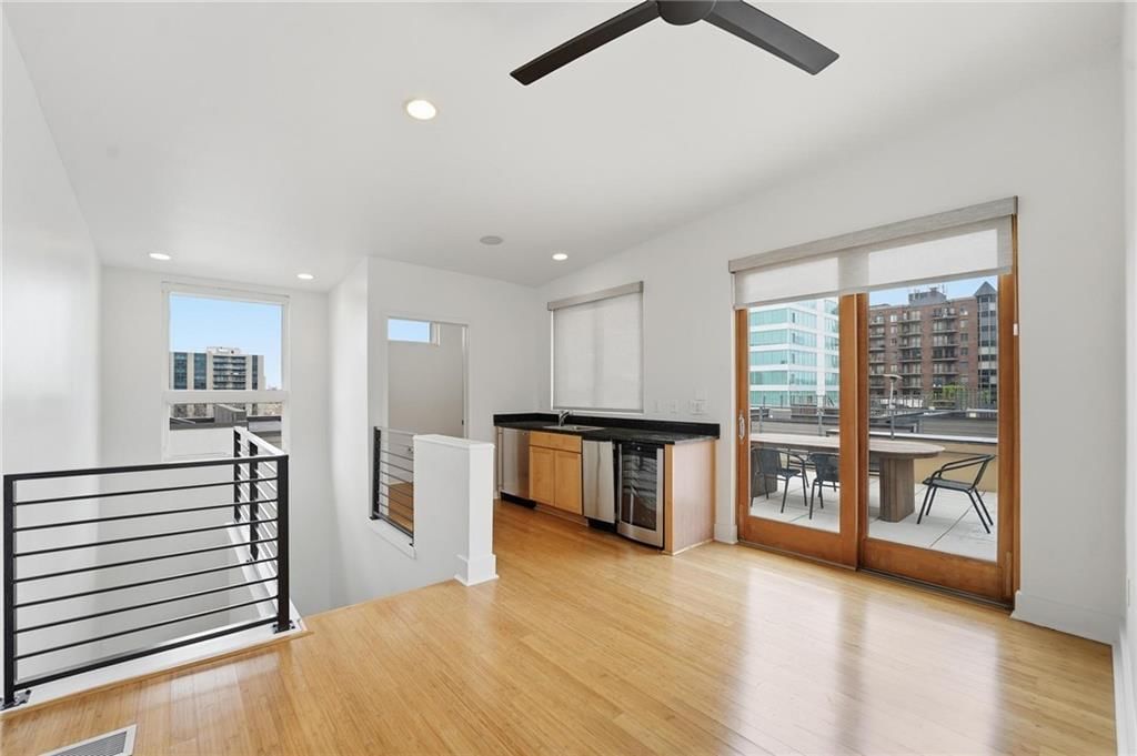4547 Washington Street — photo 40