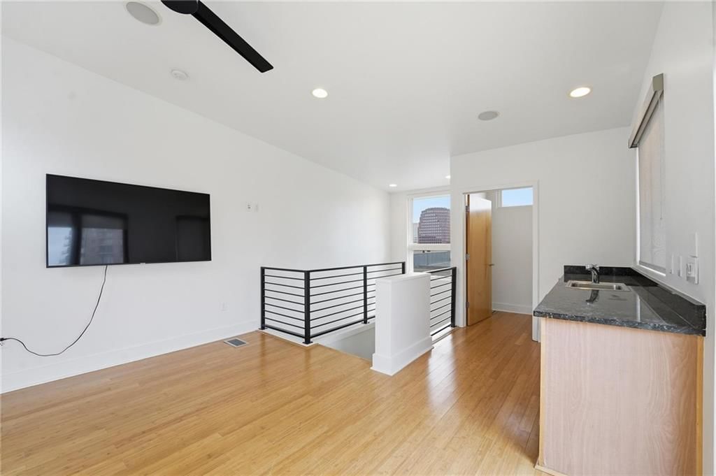 4547 Washington Street — photo 41