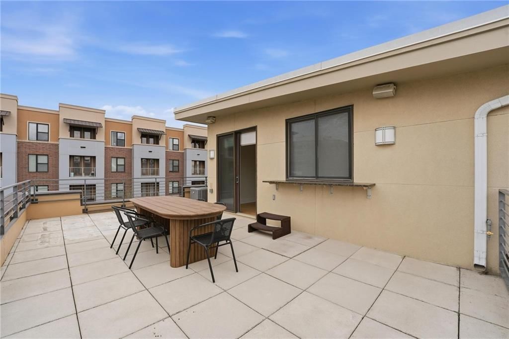 4547 Washington Street — photo 46