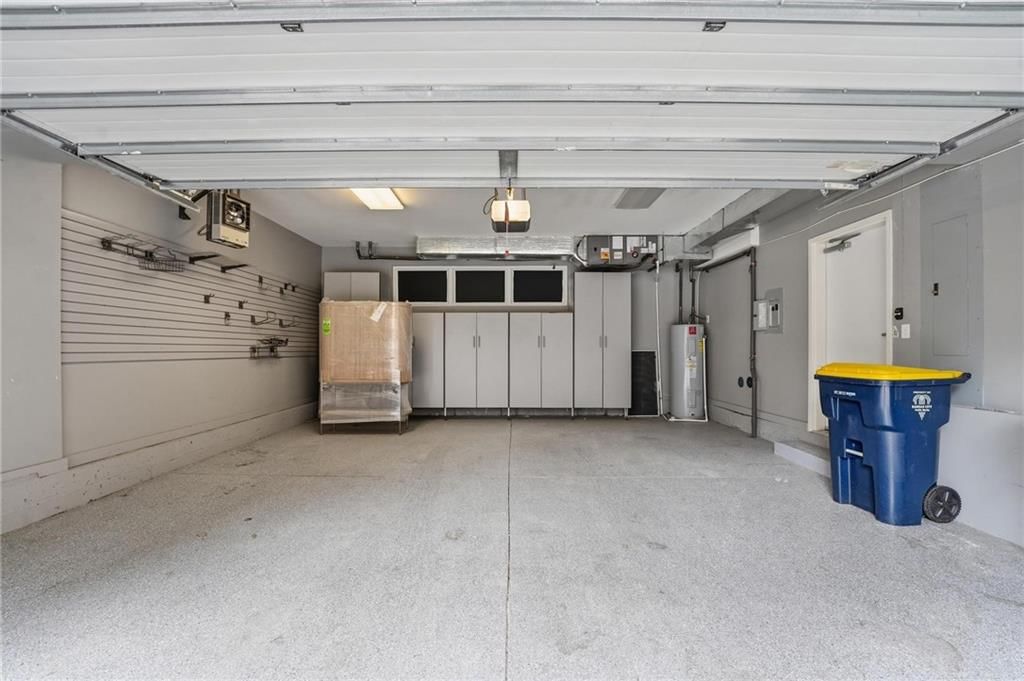 4547 Washington Street — photo 51