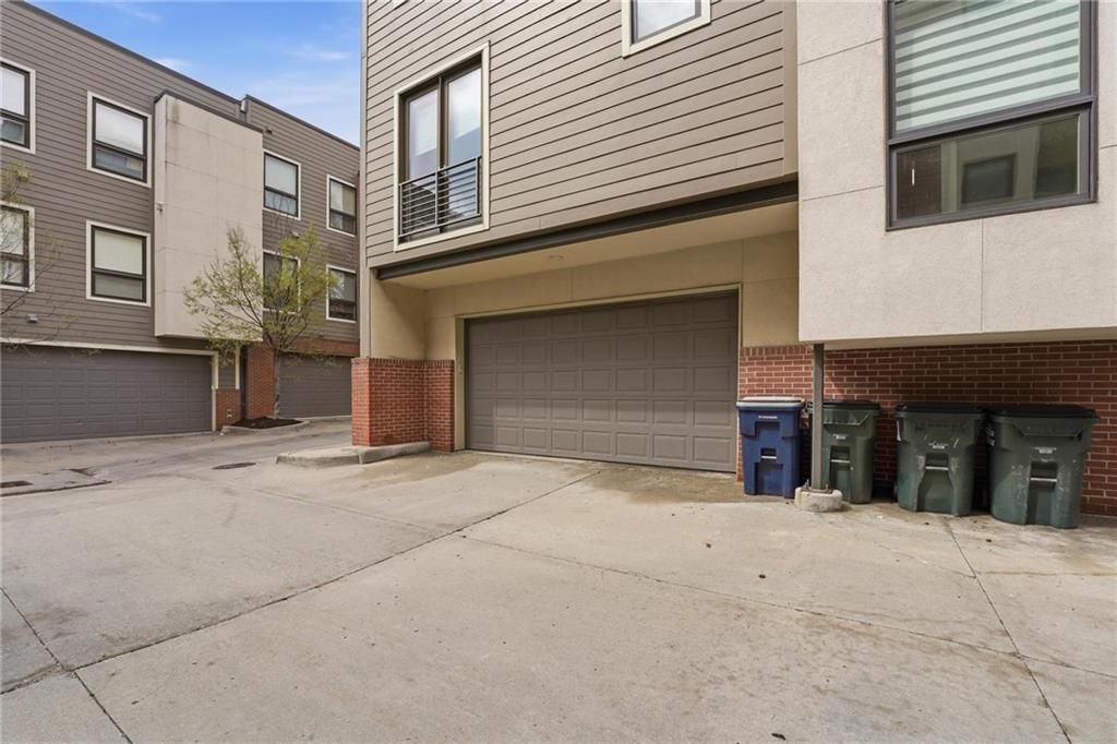4547 Washington Street — photo 53