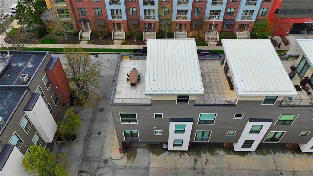 4547 Washington Street — photo 55