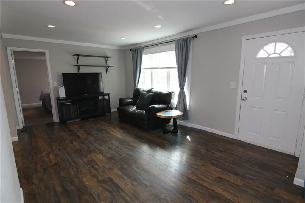 310 W 98th Street — photo 4
