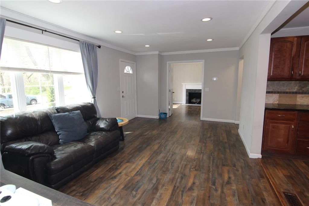 310 W 98th Street — photo 9
