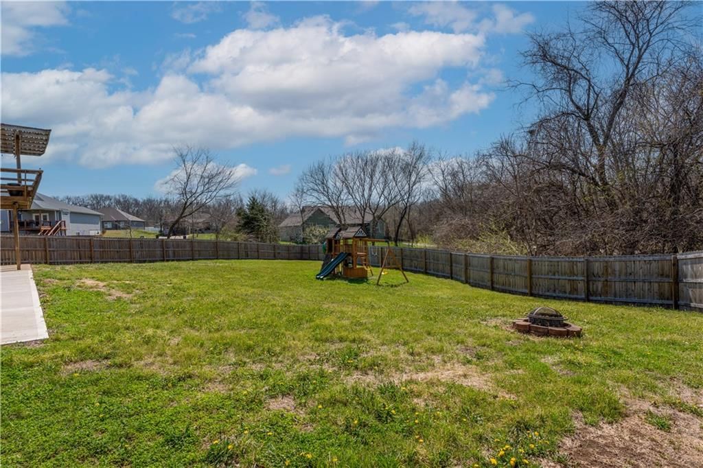 1208 Jennies Drive — photo 9