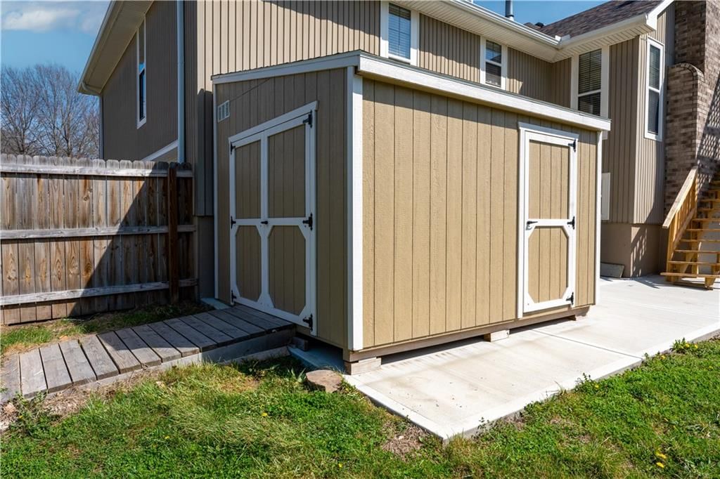 1208 Jennies Drive — photo 16