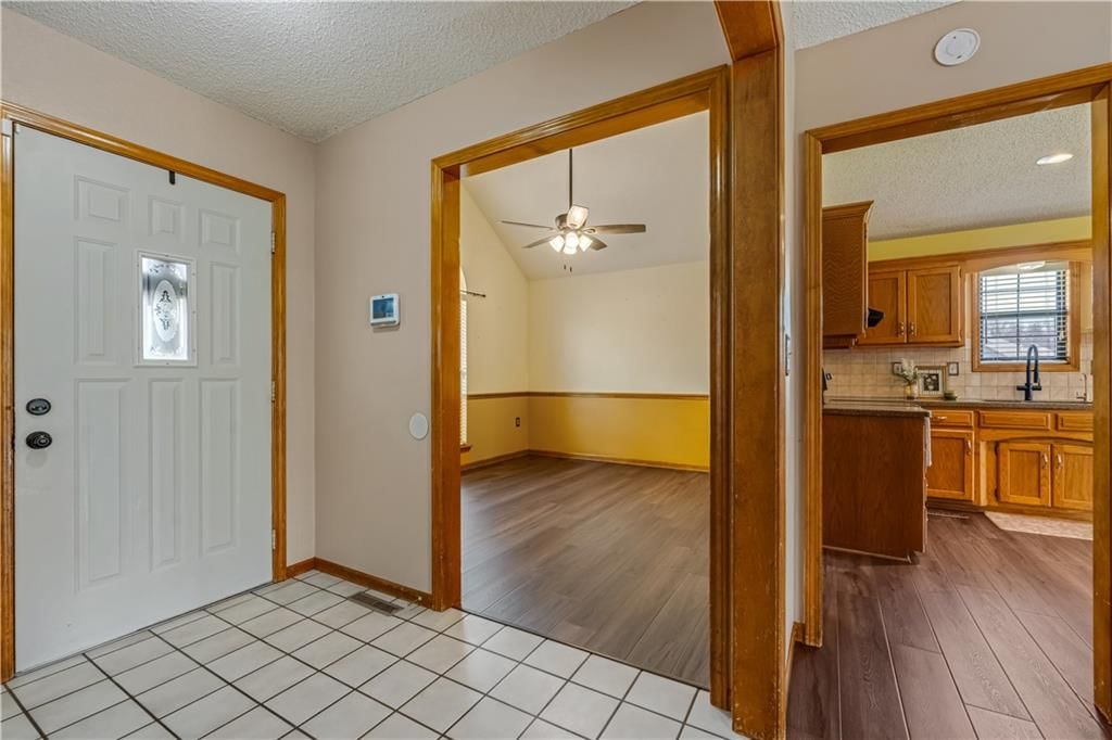1208 Jennies Drive — photo 20