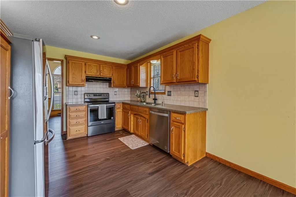 1208 Jennies Drive — photo 30