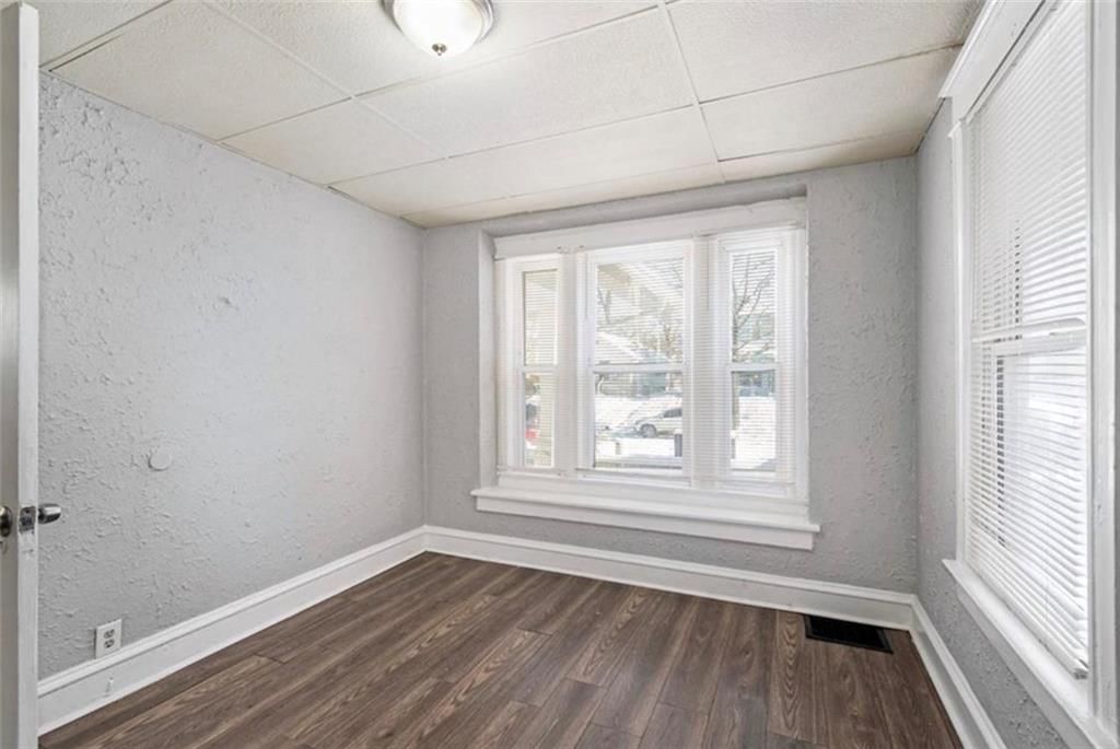 4026 Agnes Avenue — photo 15