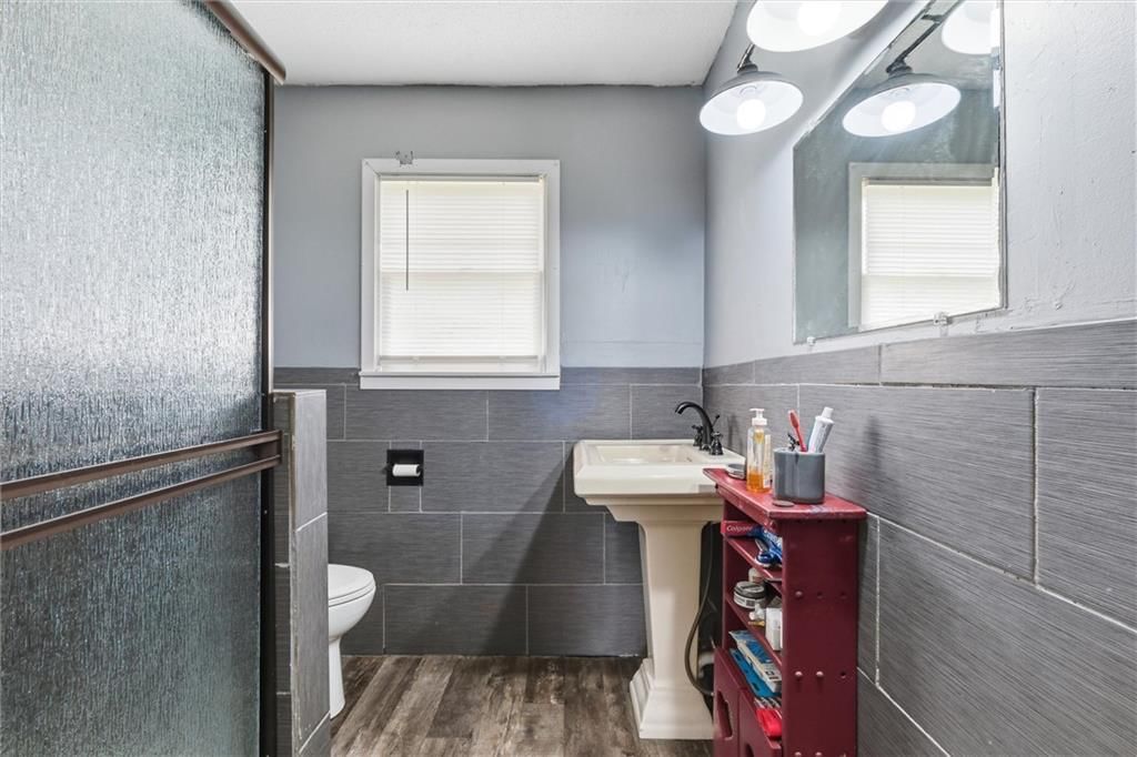 933 N Cedar Street — photo 16