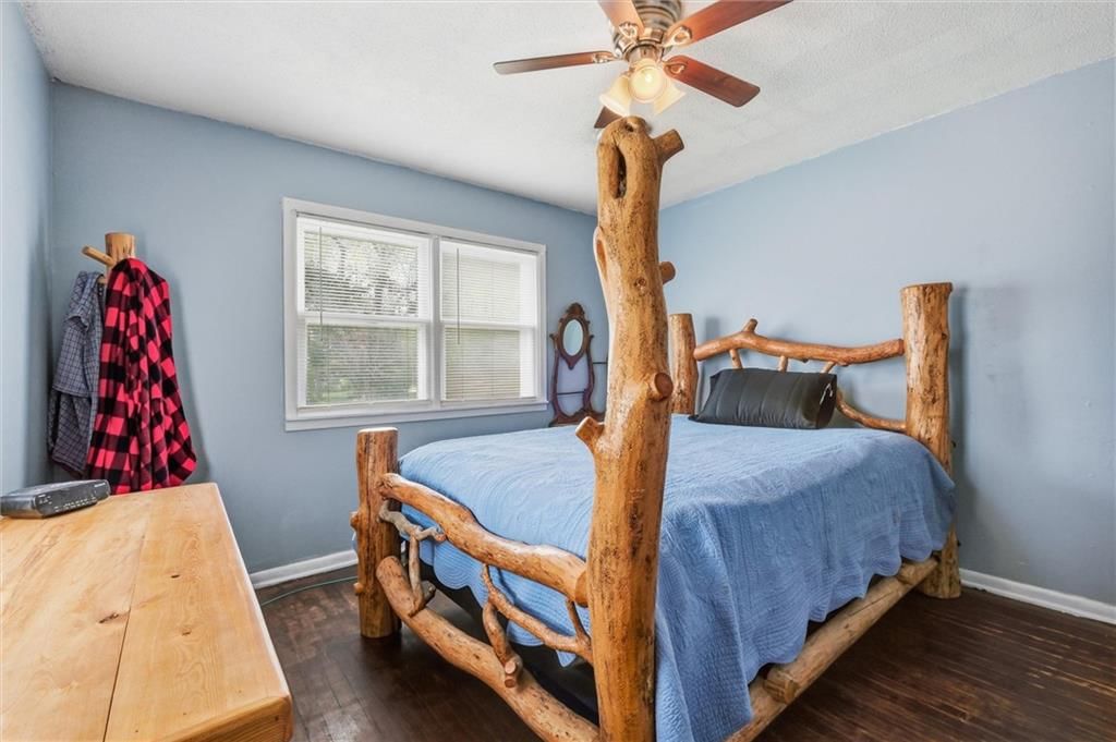 933 N Cedar Street — photo 18