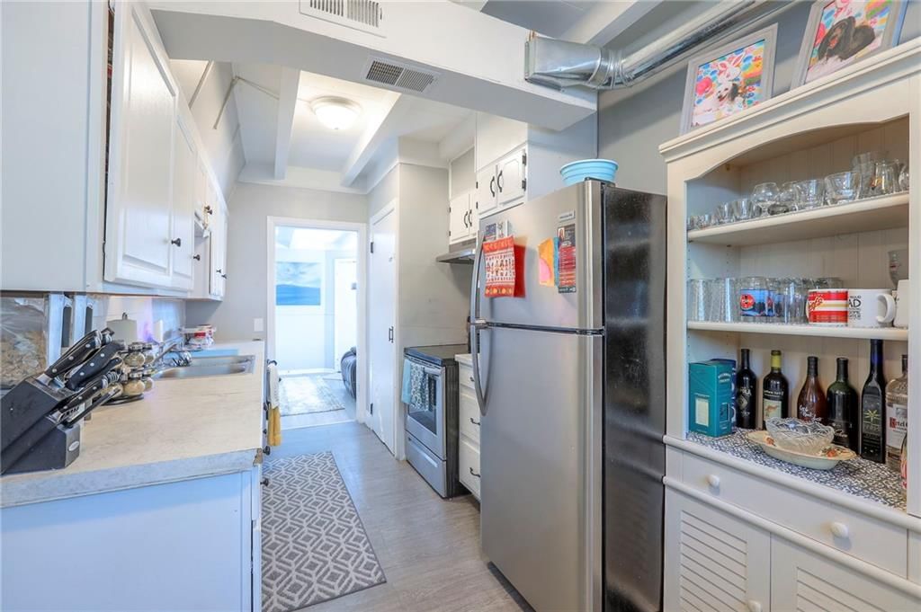 3030 N 75th Terrace — photo 9