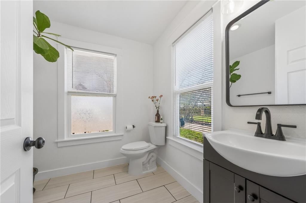 3232 E 28th Street — photo 19