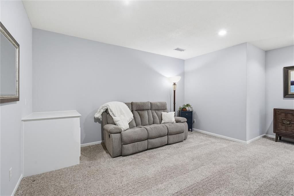 14801 Meadow Lane — photo 23