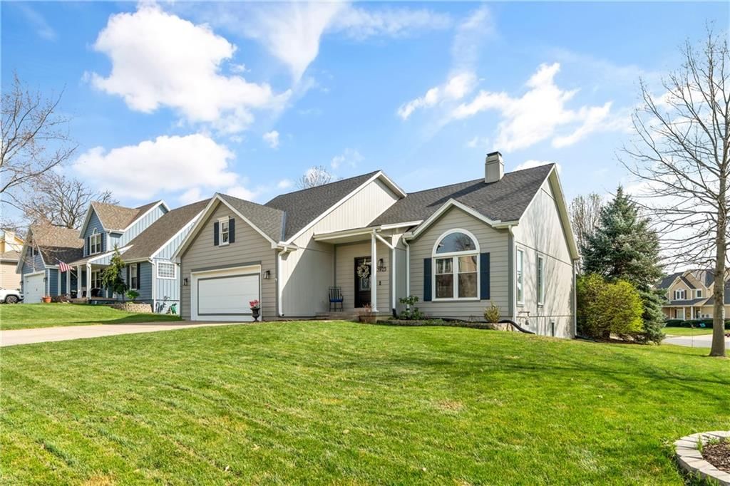 3925 SW Windsong Drive SW — photo 2