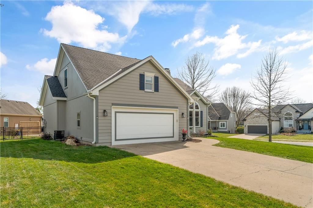3925 SW Windsong Drive SW — photo 3