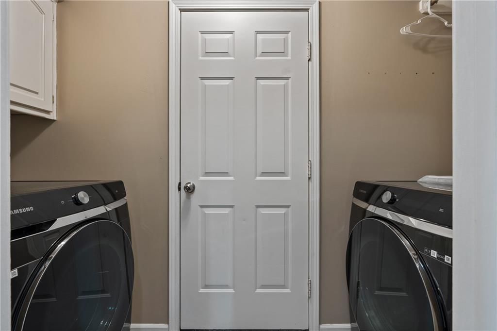3925 SW Windsong Drive SW — photo 19