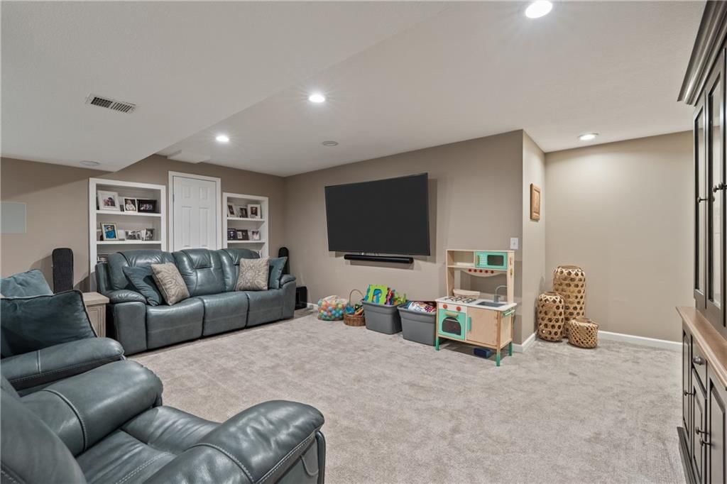 3925 SW Windsong Drive SW — photo 32