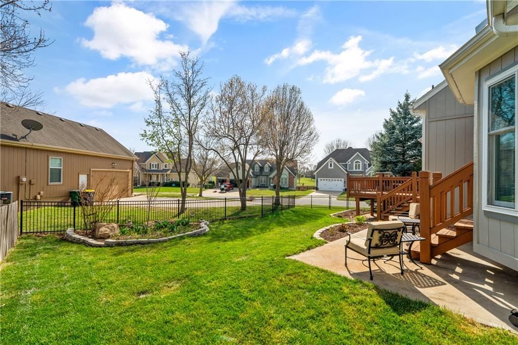 3925 SW Windsong Drive SW — photo 36