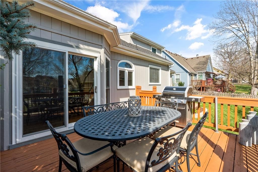 3925 SW Windsong Drive SW — photo 41