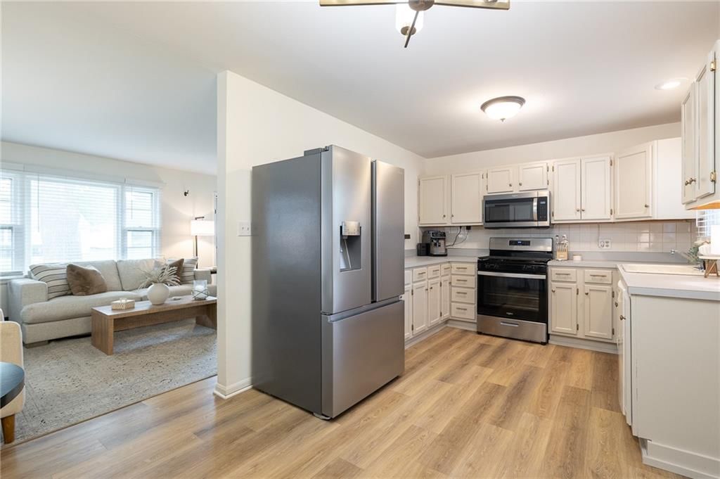 12932 Virginia Avenue — photo 15