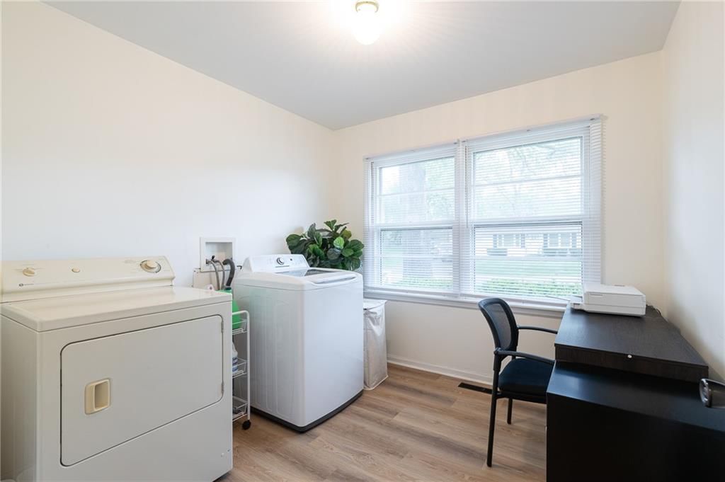 12932 Virginia Avenue — photo 30