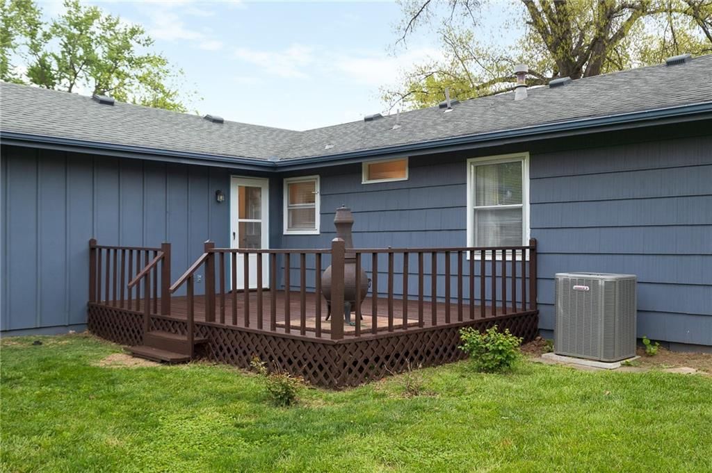 12932 Virginia Avenue — photo 33