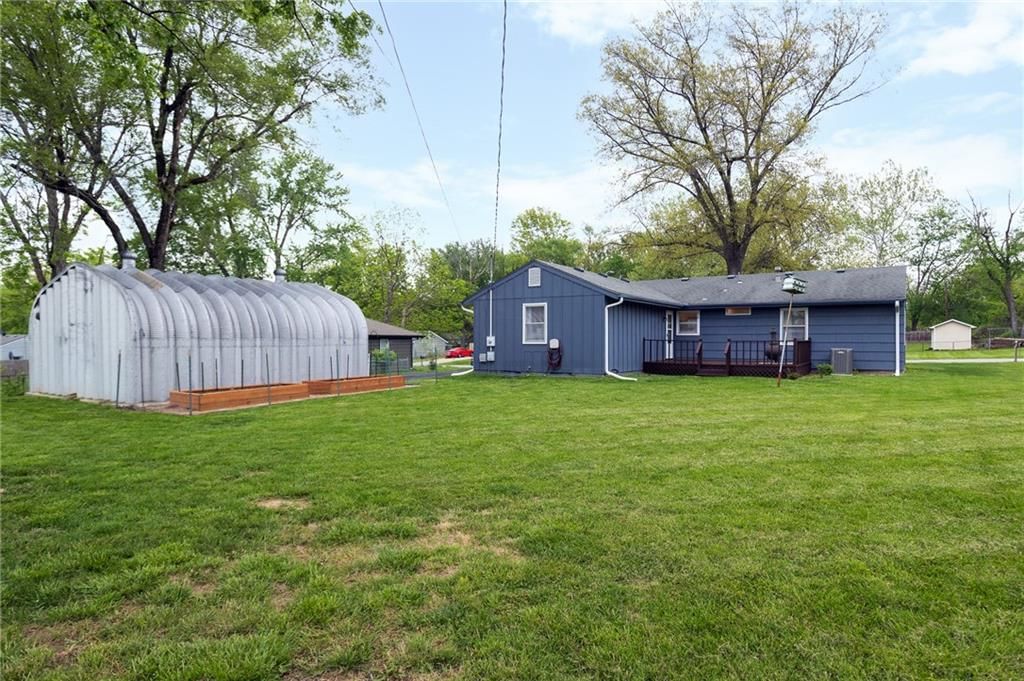 12932 Virginia Avenue — photo 35