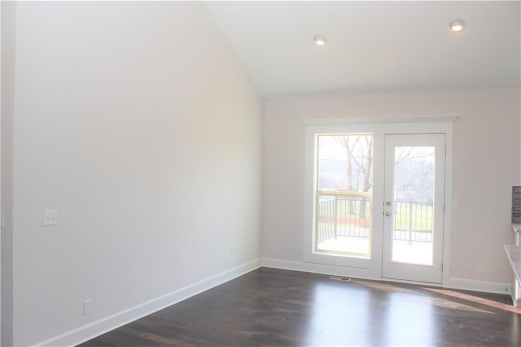 1640 Shadow Drive — photo 8