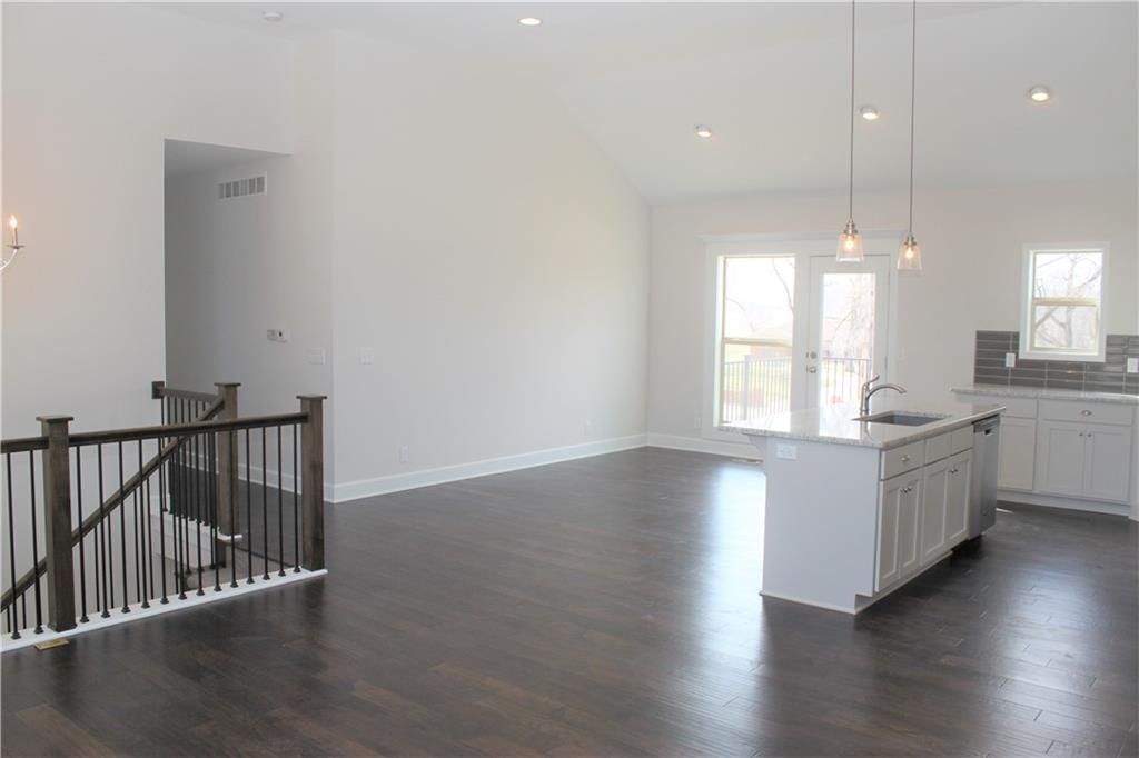 1640 Shadow Drive — photo 10