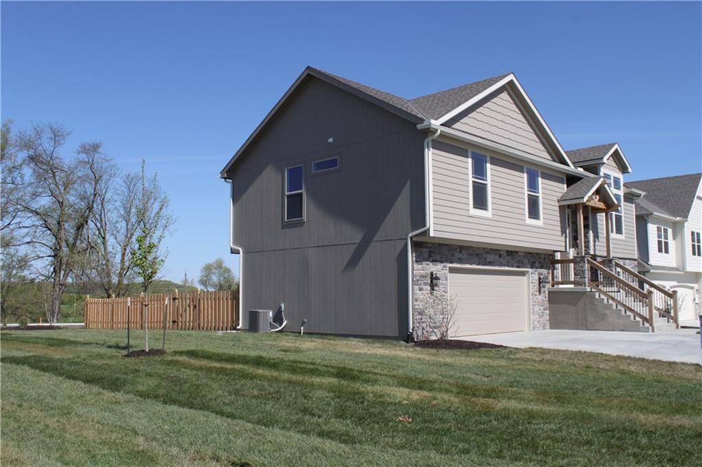 1640 Shadow Drive — photo 26